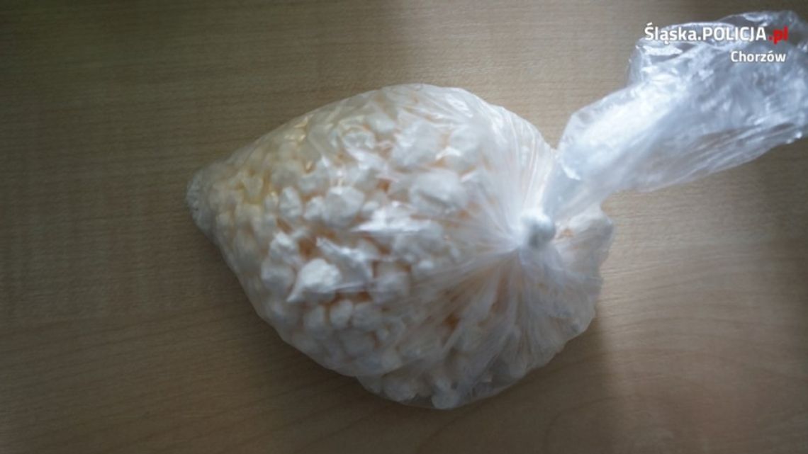 Zatrzymana z narkotykami Zatrzymana z narkotykami