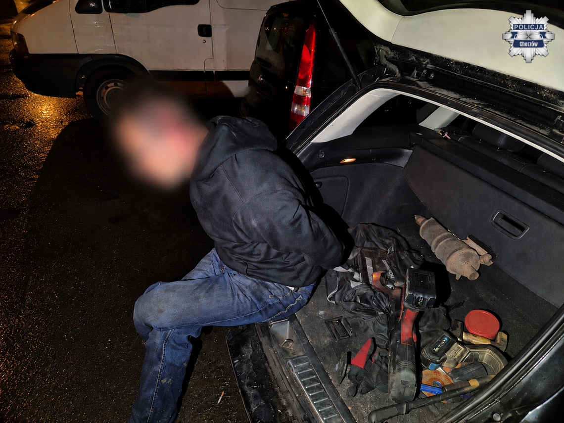 Został złapany na kradzieży katalizatora. W sumie usłyszał 17 zarzutów Został złapany na kradzieży katalizatora. W sumie usłyszał 17 zarzutów