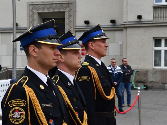 Obchody Dnia Strażaka na chorzowskim Rynku
